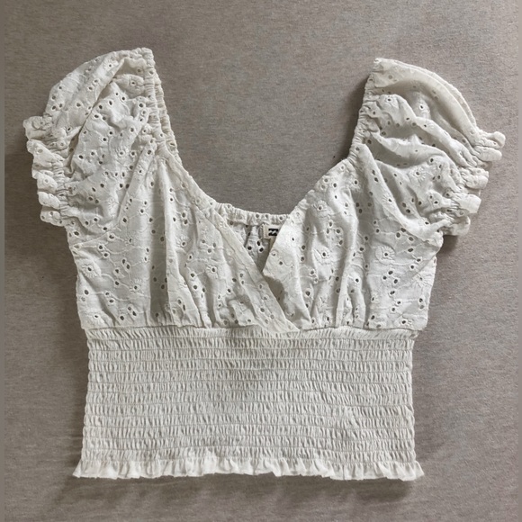 Billa Bong white top - Picture 1 of 3